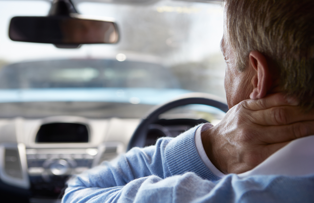 Whiplash Symptoms & How to Safely Relieve Them
